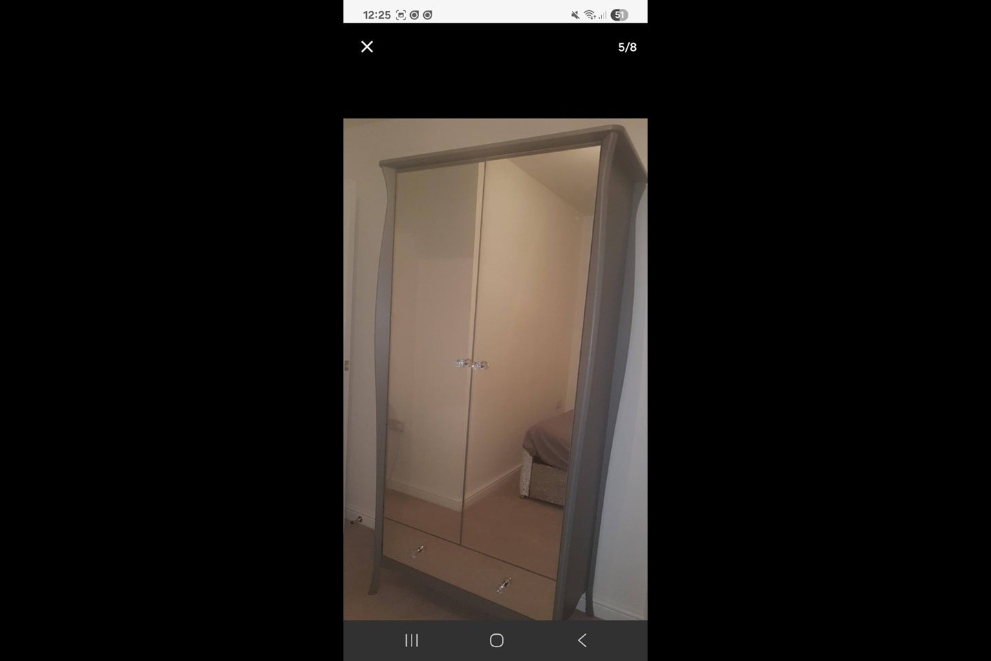 Room Rayners Lane in Greater London