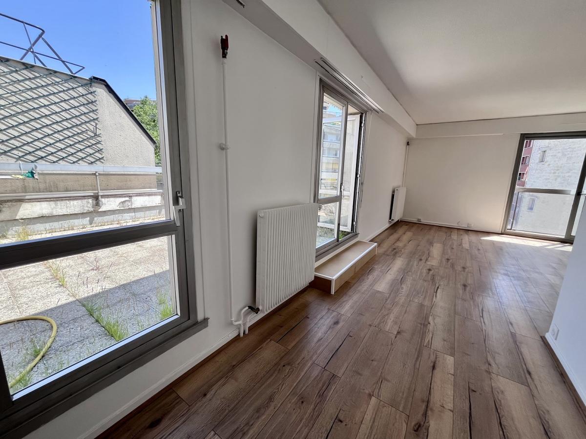 Appartement Rue Thiboumery à Paris