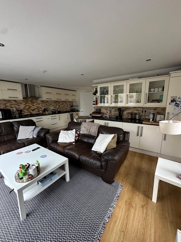 Room Fonthill Road in Greater London