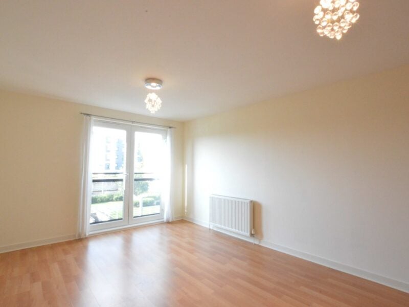 Flat Firpark Court in Glasgow
