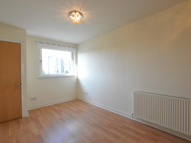 Flat Firpark Court in Glasgow