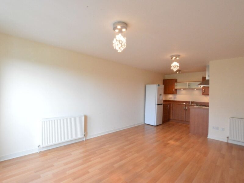Flat Firpark Court in Glasgow