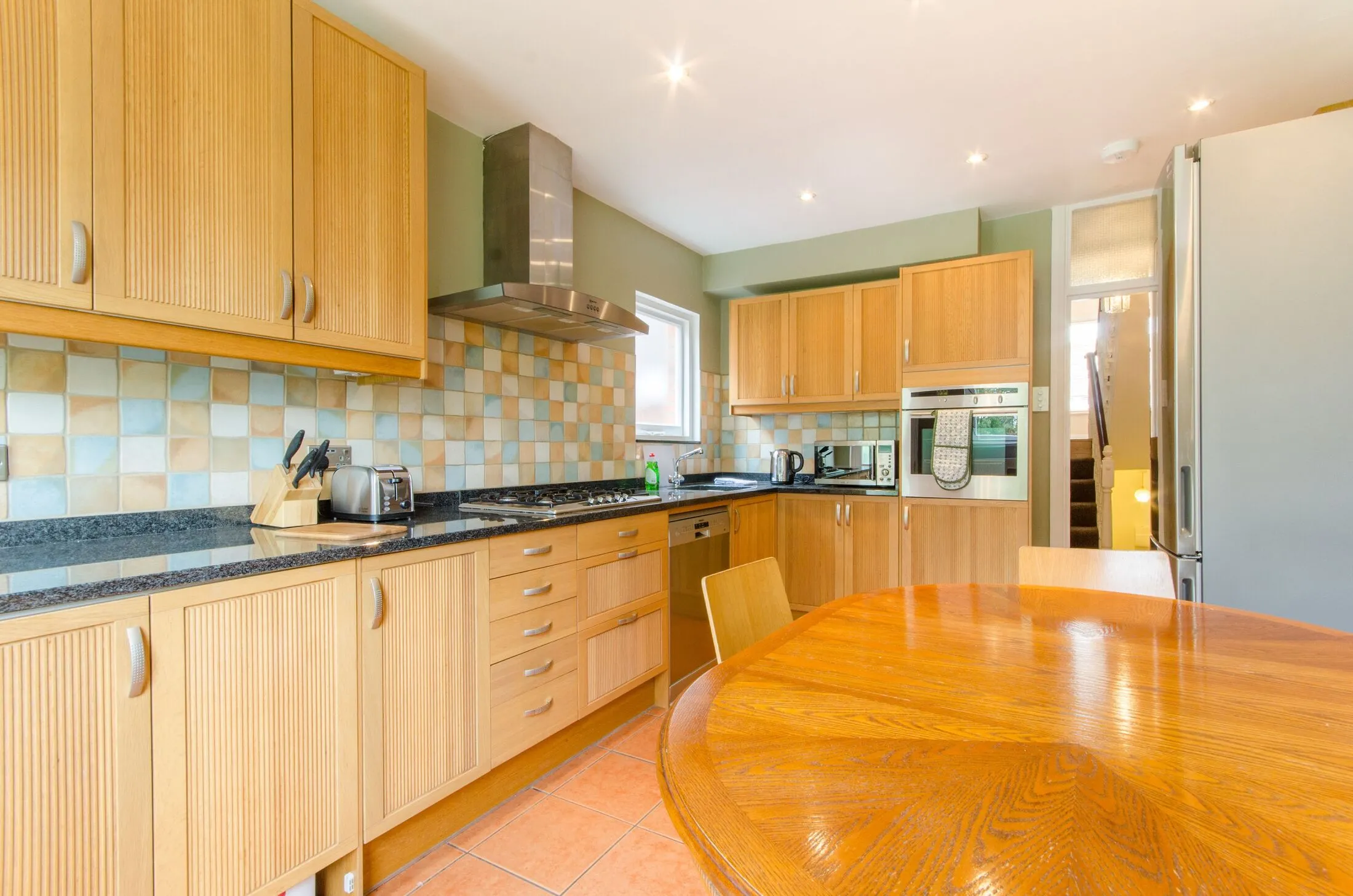 Flat Hillfield Road in Greater London