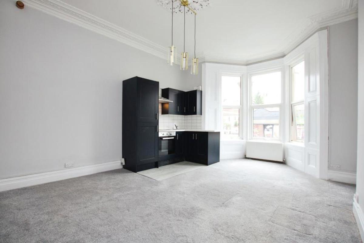 Flat Hampton Road in Bristol