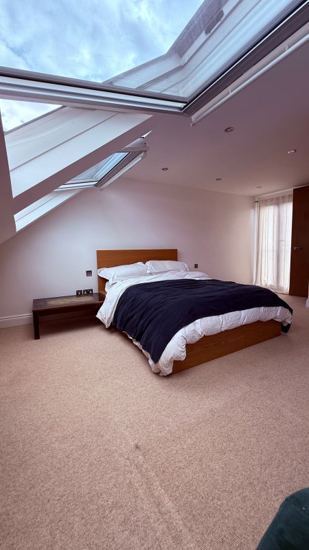 Room Gordon Road in Greater London