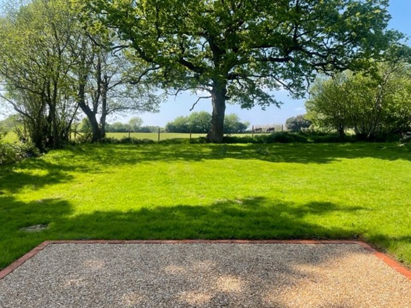 House Peppers Lane in Horsham