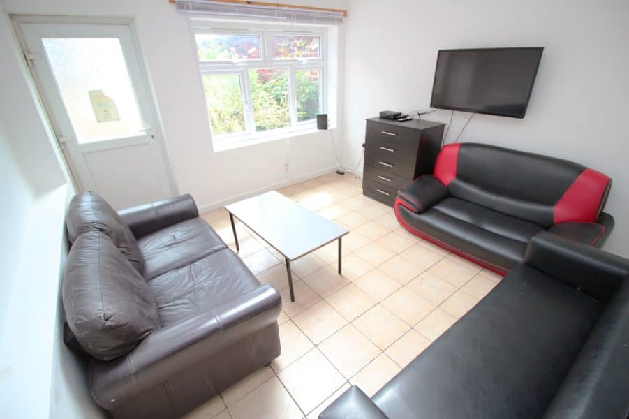 Flat Kensington Terrace in Leeds