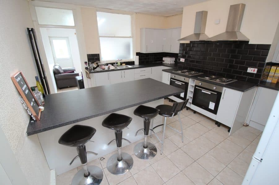 Flat Kensington Terrace in Leeds