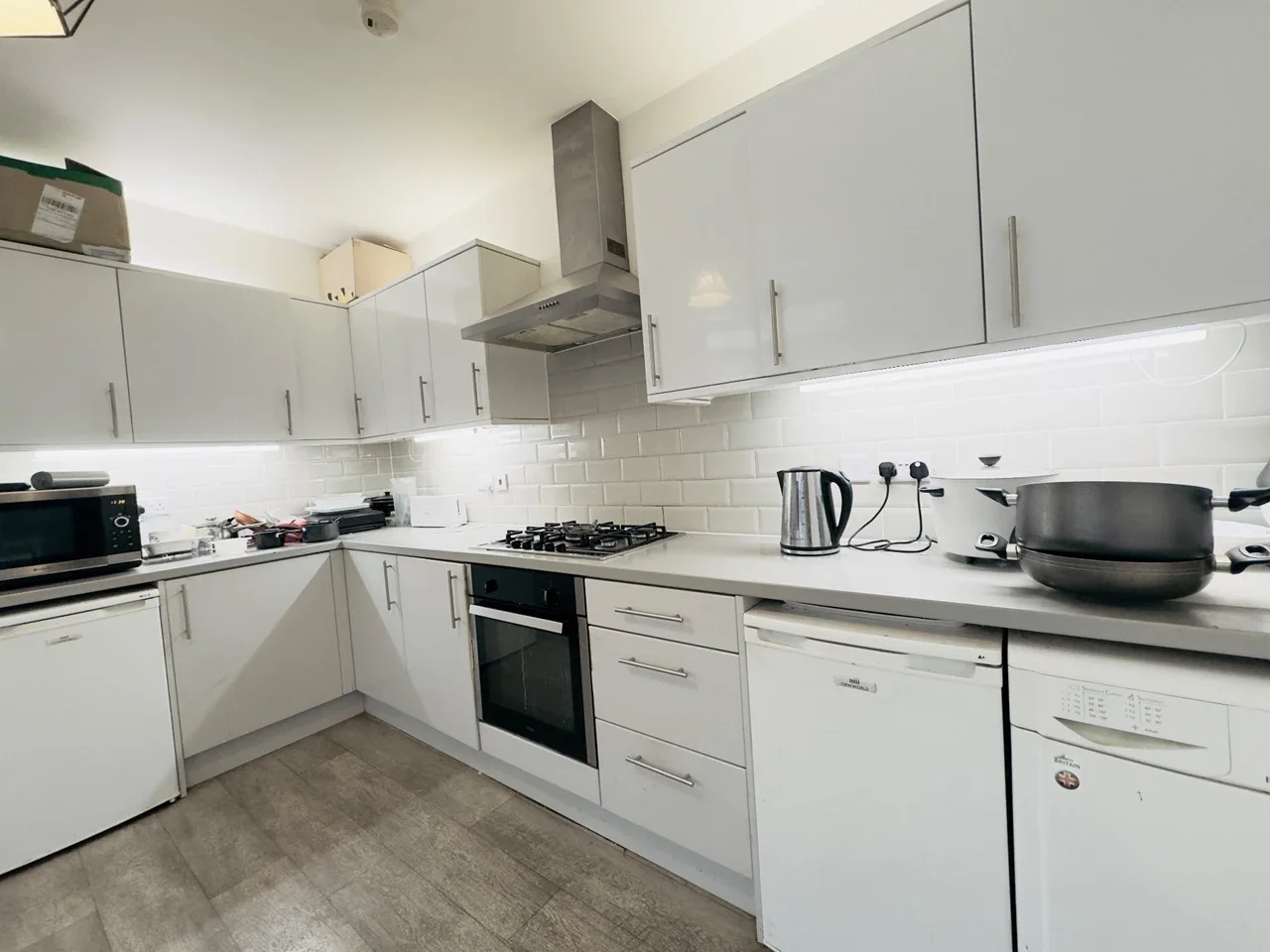 Room Tennyson Road in Luton
