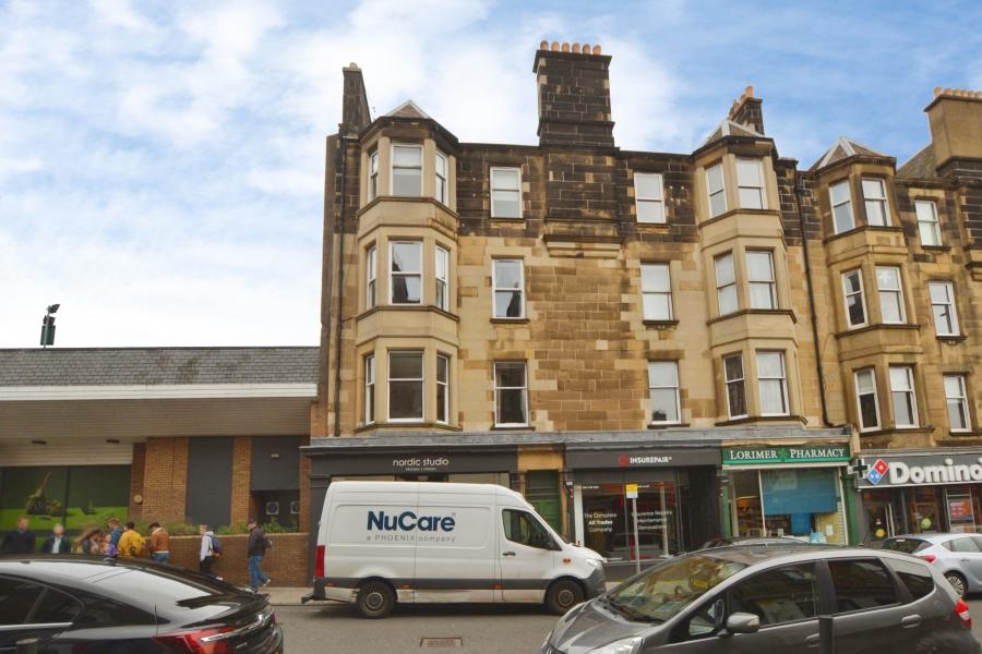Flat Morningside Road in City of Edinburgh
