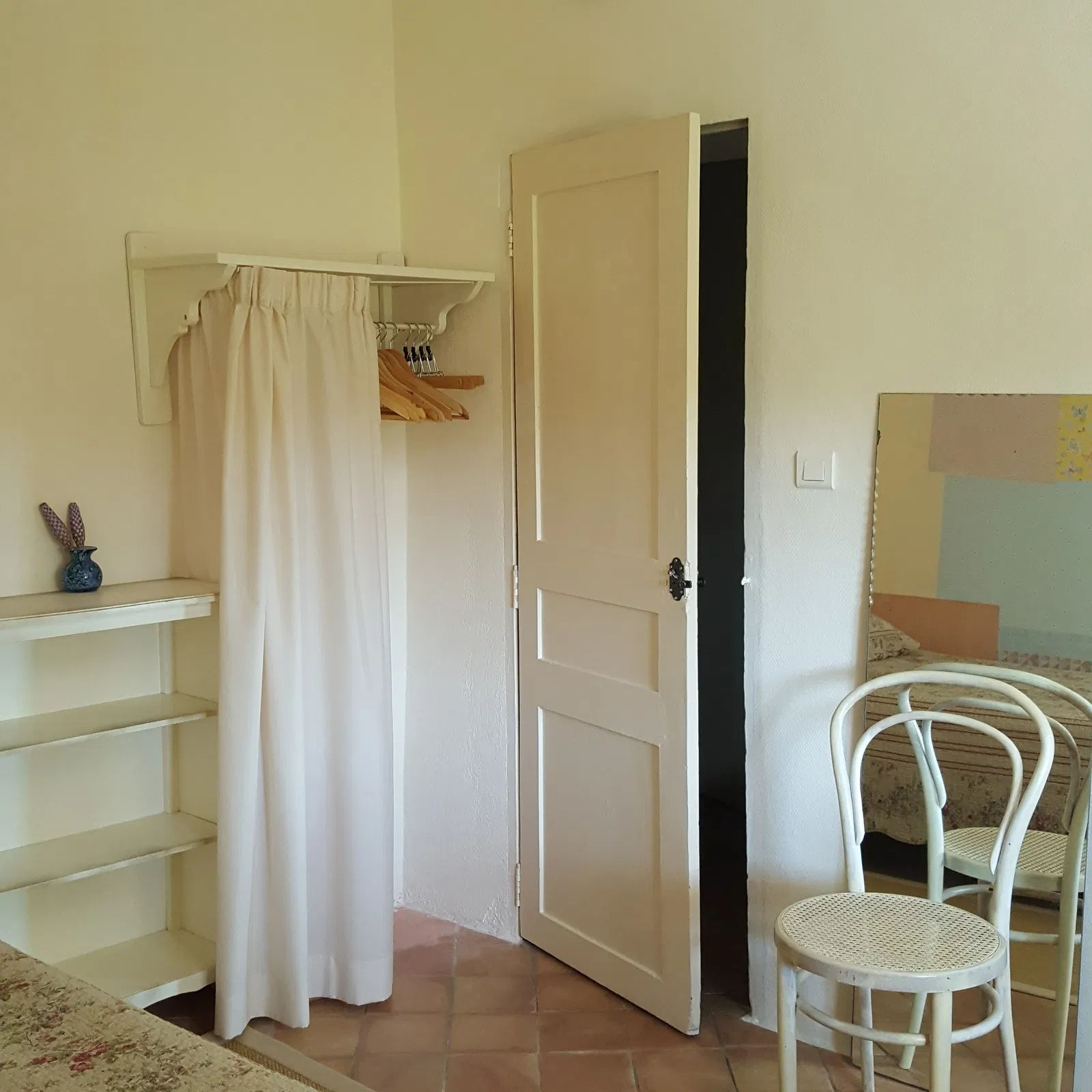 Chambre Chemin d’Olivary à Aix-en-Provence