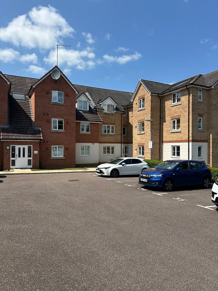 Flat Monarch Way in Leighton Buzzard