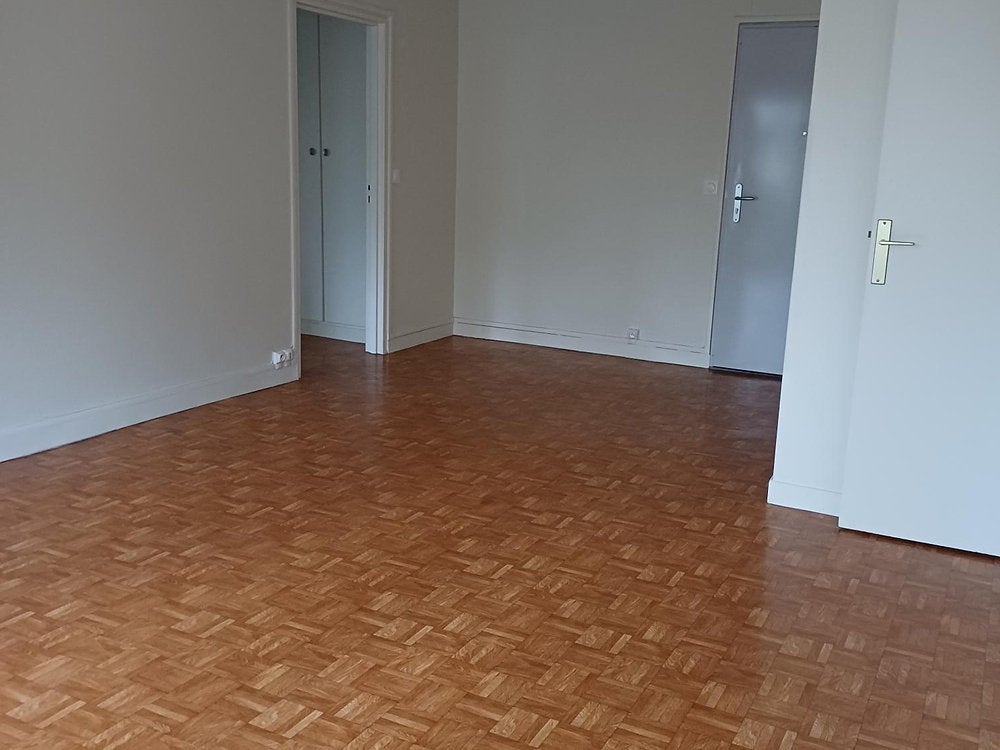 Appartement Place de la Gare à Neuilly-sur-Marne