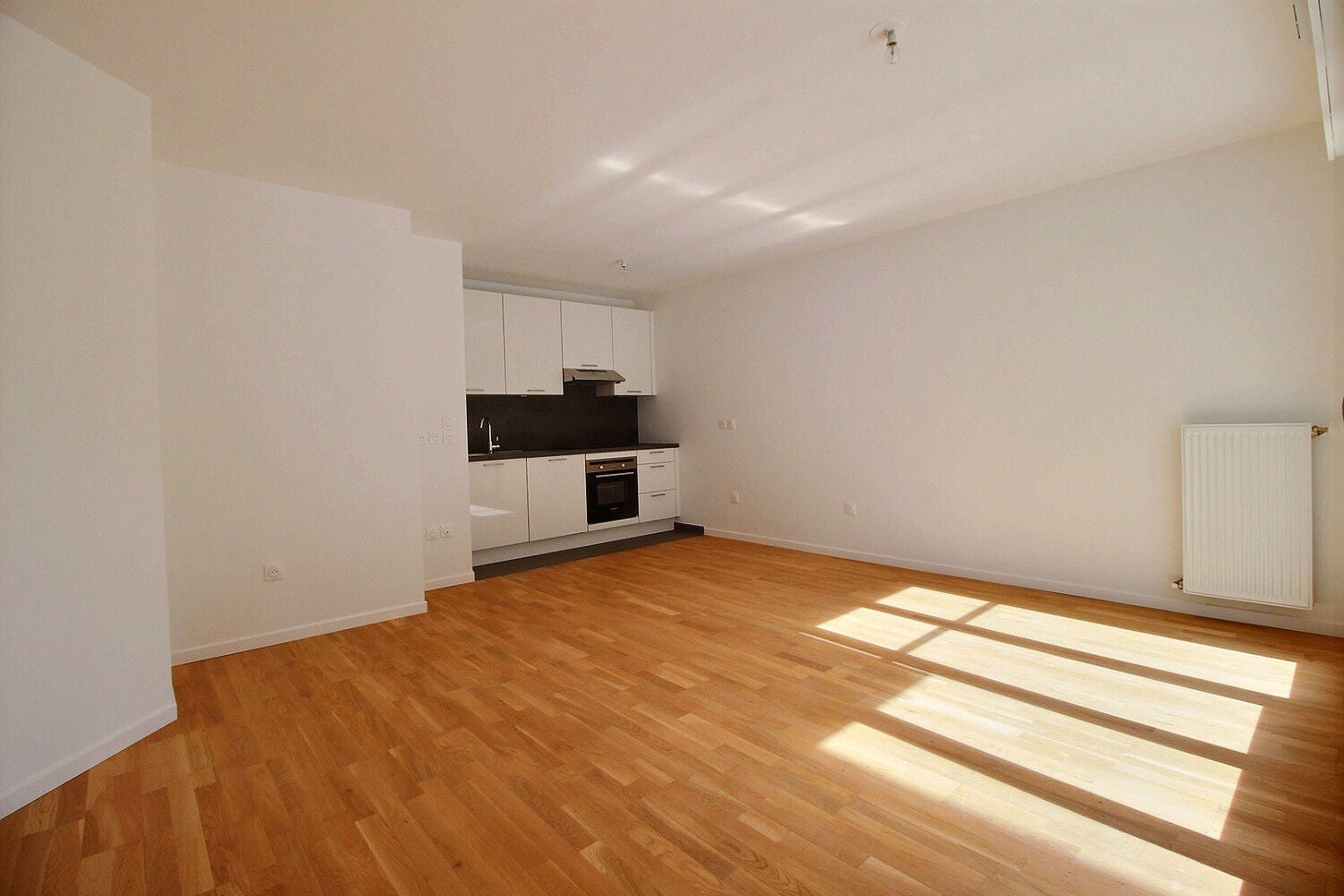 Flat Rue des Tilleuls in Colombes