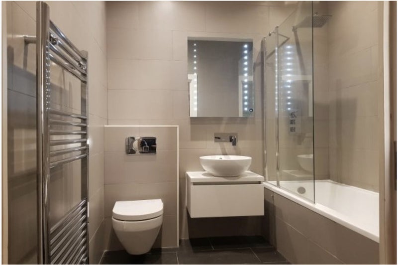 Room Leybourne Court in Greater London