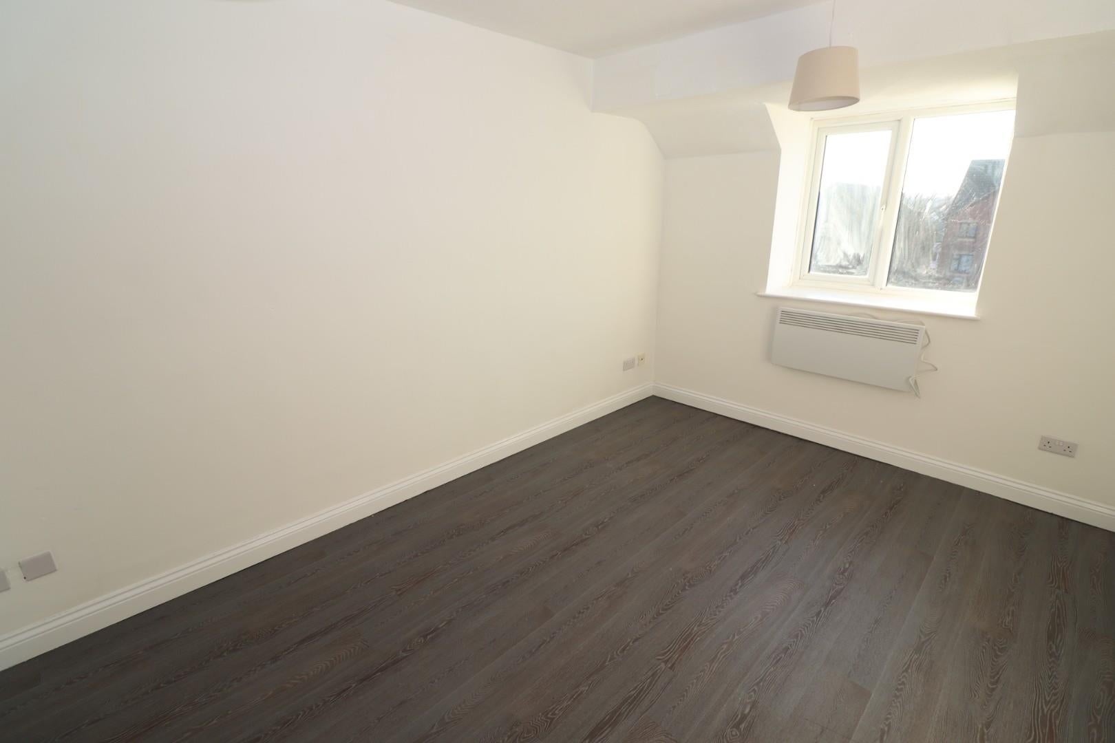 Flat Rectory Road in Rushden