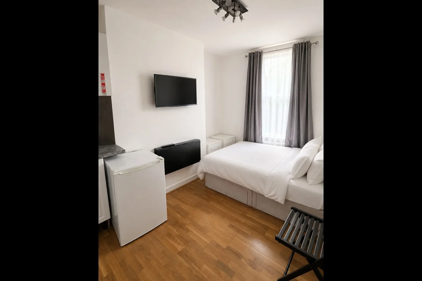 Room Southampton Road in Greater London