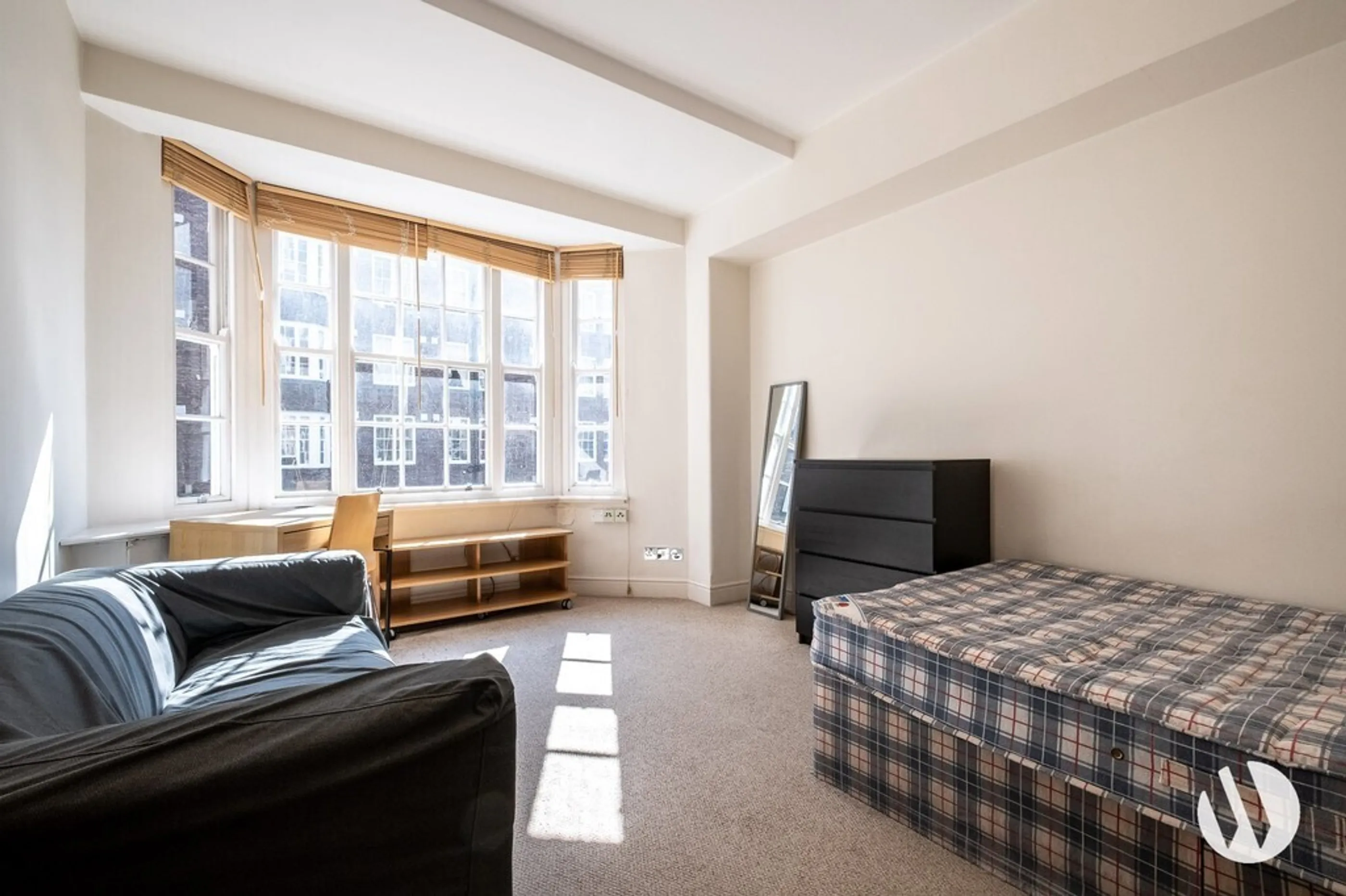 Flat Caroline Place Mews in City of Westminster