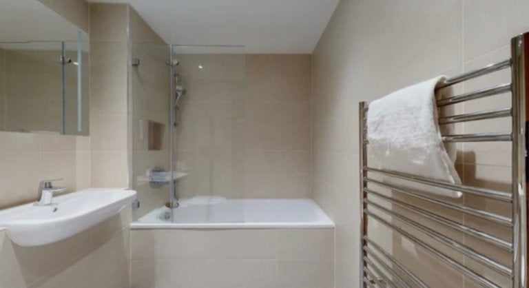 Flat Aldgate in City of London