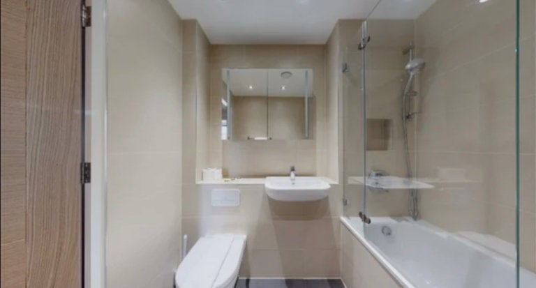 Flat Aldgate in City of London