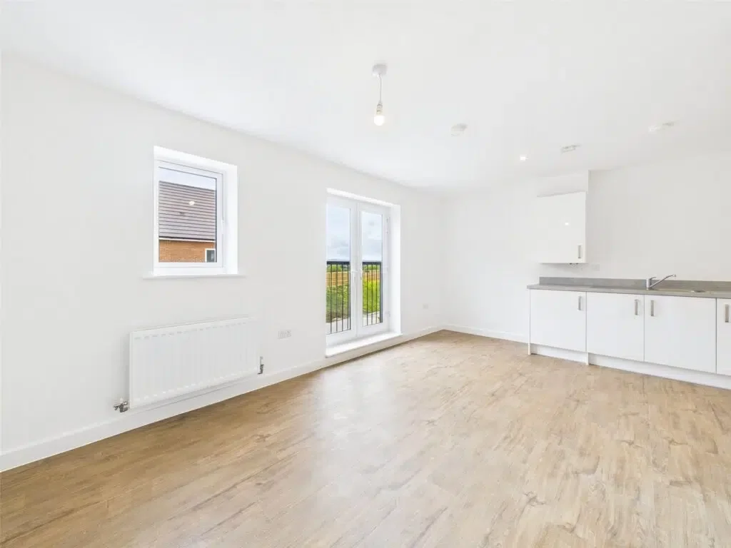 Flat Perrybrook Road in Tewkesbury