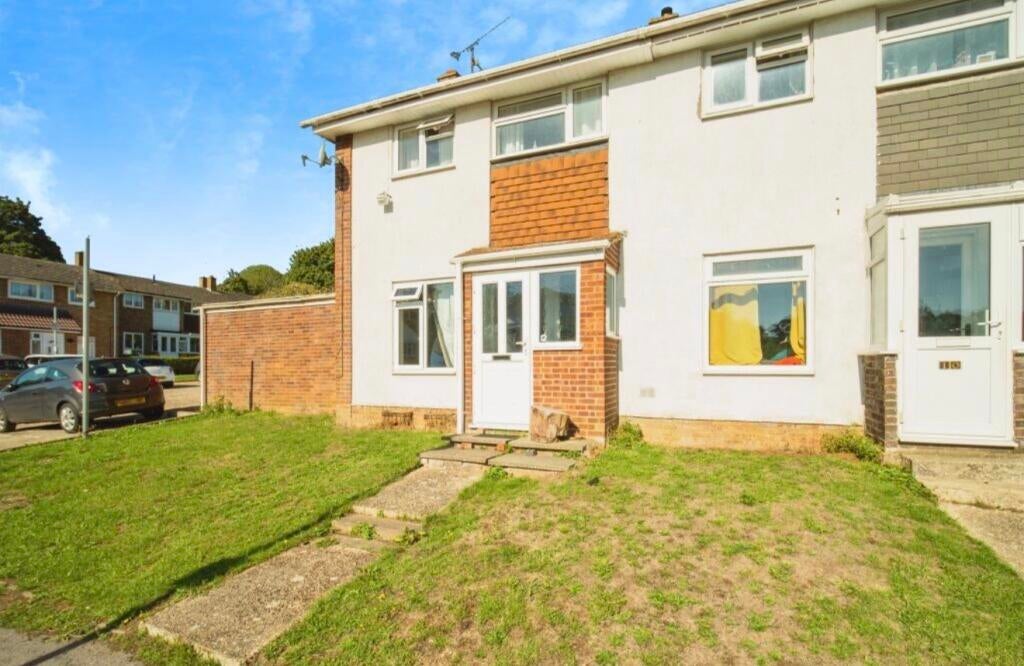 House Hamelyn Close in Basingstoke and Deane