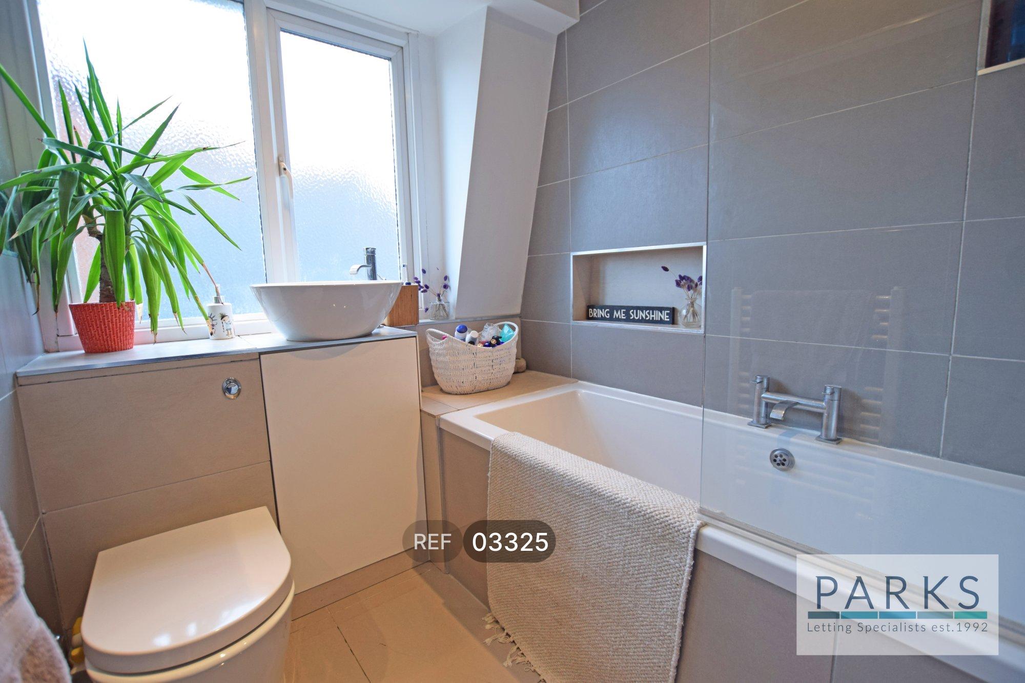 Flat Lansdowne Road in Hove