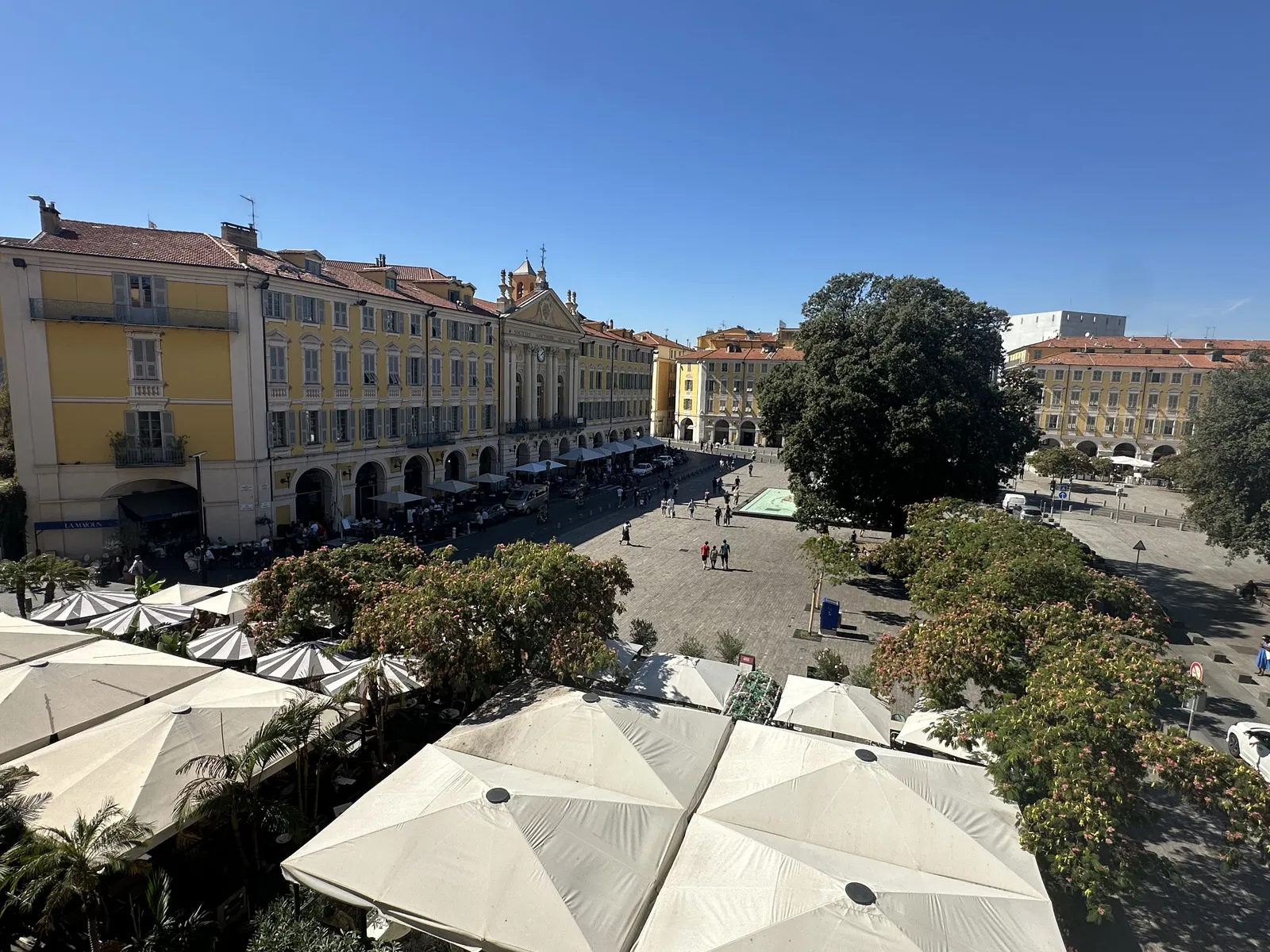 Chambre Place Garibaldi à Nice