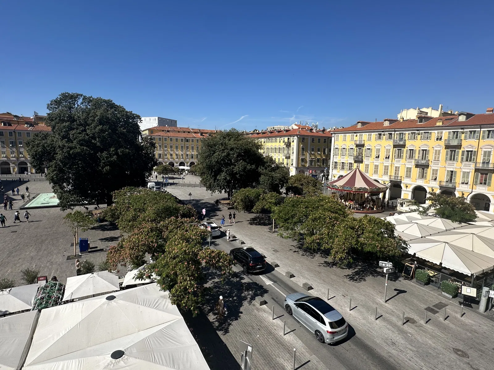 Chambre Place Garibaldi à Nice