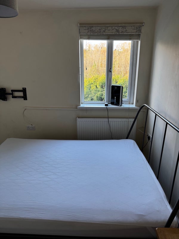 Room Bryansons Close in Bristol