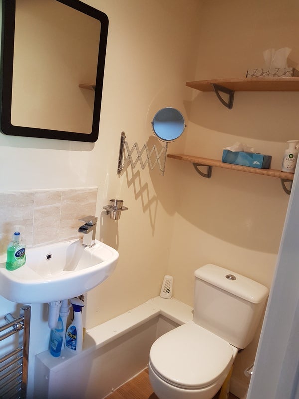 Room Bryansons Close in Bristol