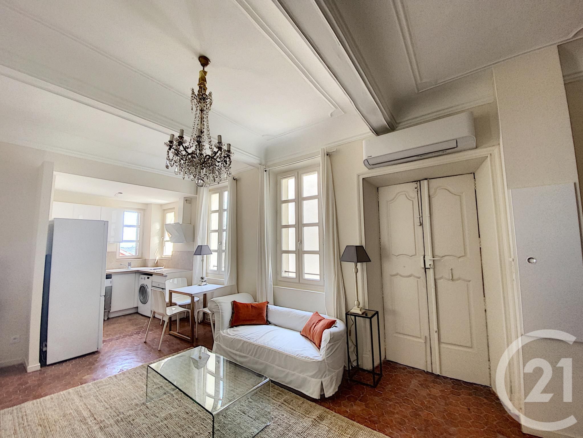 Flat Place aux Aires in Grasse