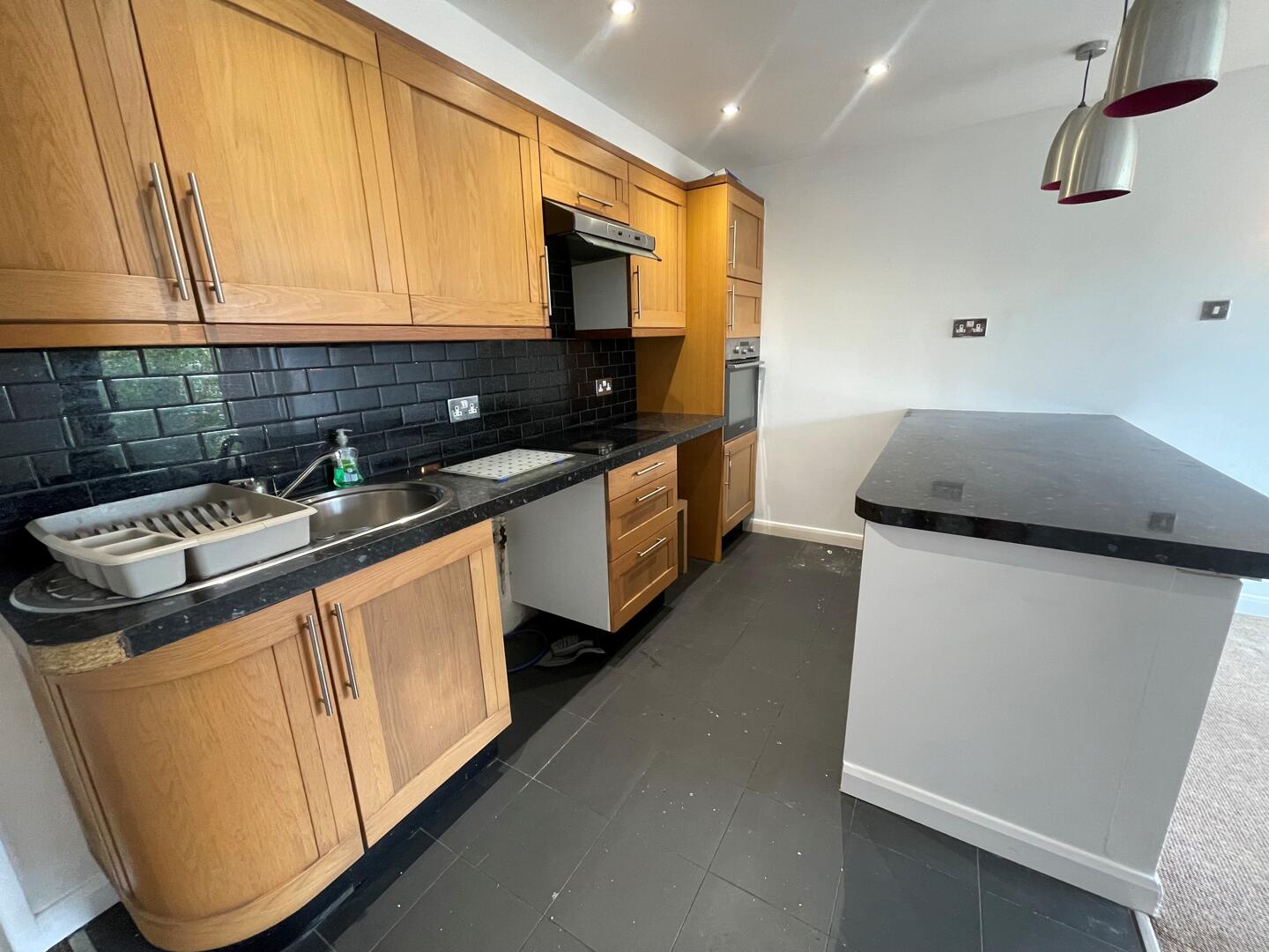 Flat Tinniswood Close in Greater London