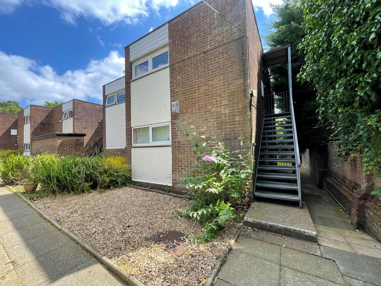 Flat Tinniswood Close in Greater London