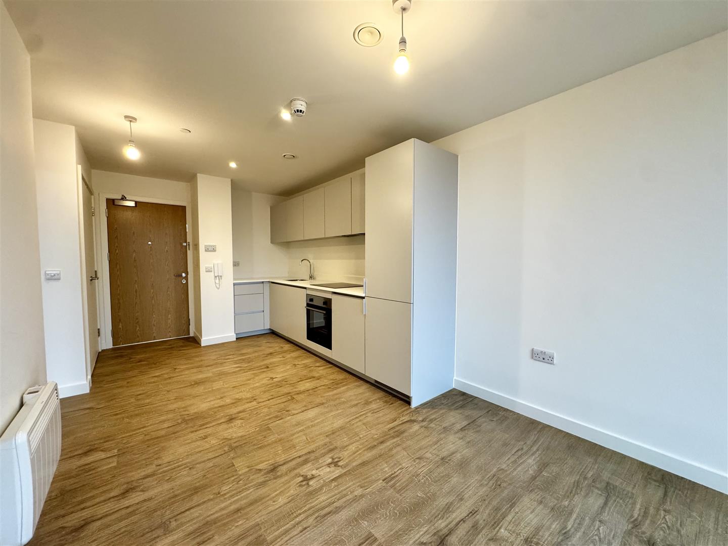 Flat Little Aston Park Road in Shenstone