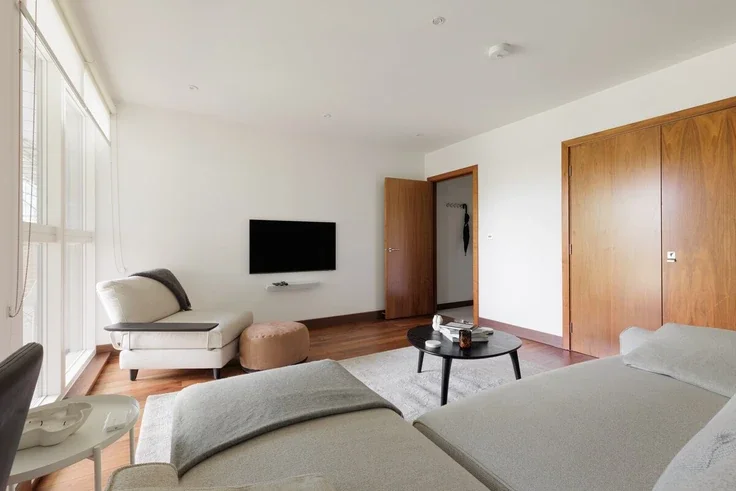 Flat Maygrove Road in Greater London