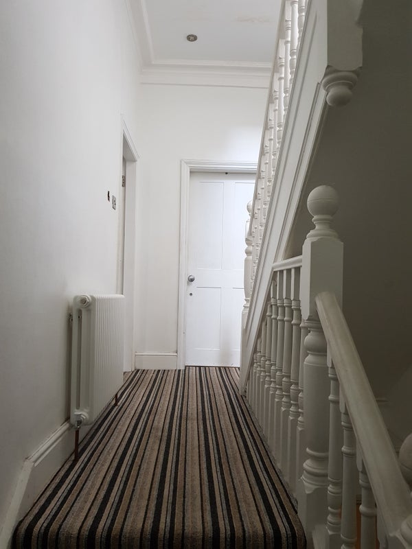 Room Edgware Road in City of Westminster