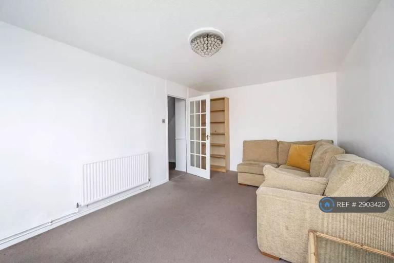 Room Mansford Street in Greater London