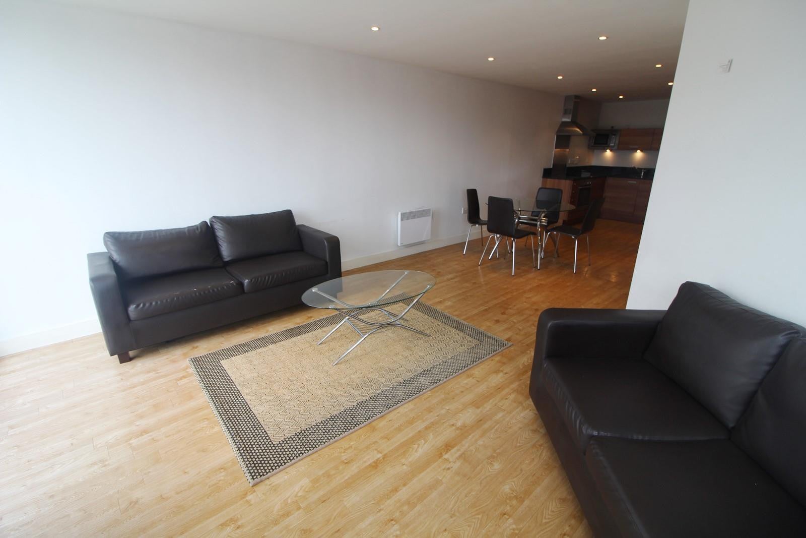 Flat Garrard Street in Reading