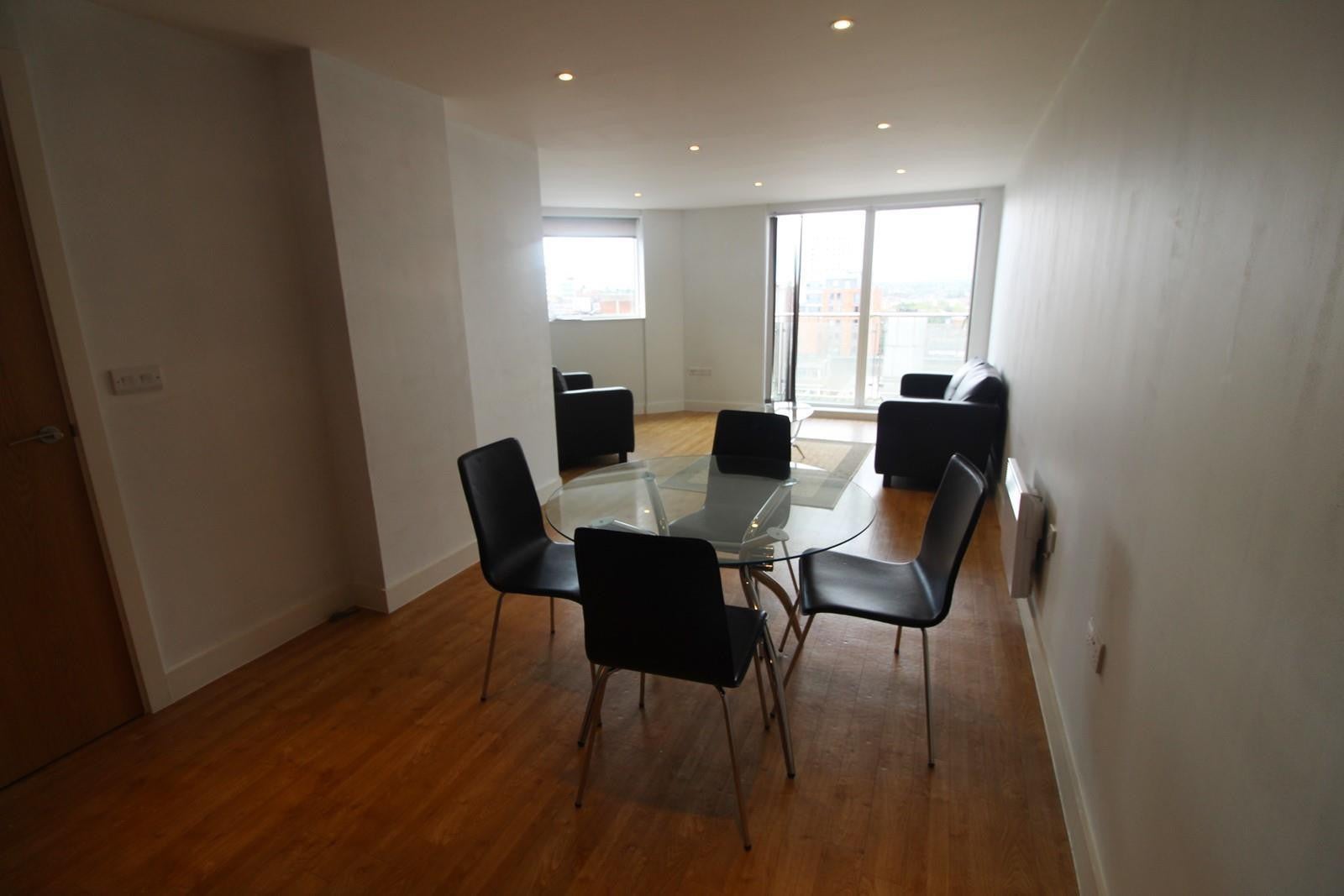 Flat Garrard Street in Reading