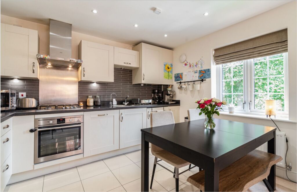 Flat Kennedy Avenue in High Wycombe