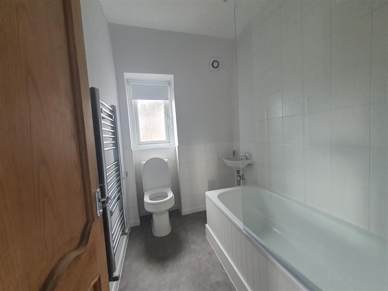 Flat Edward Grove in Greater London