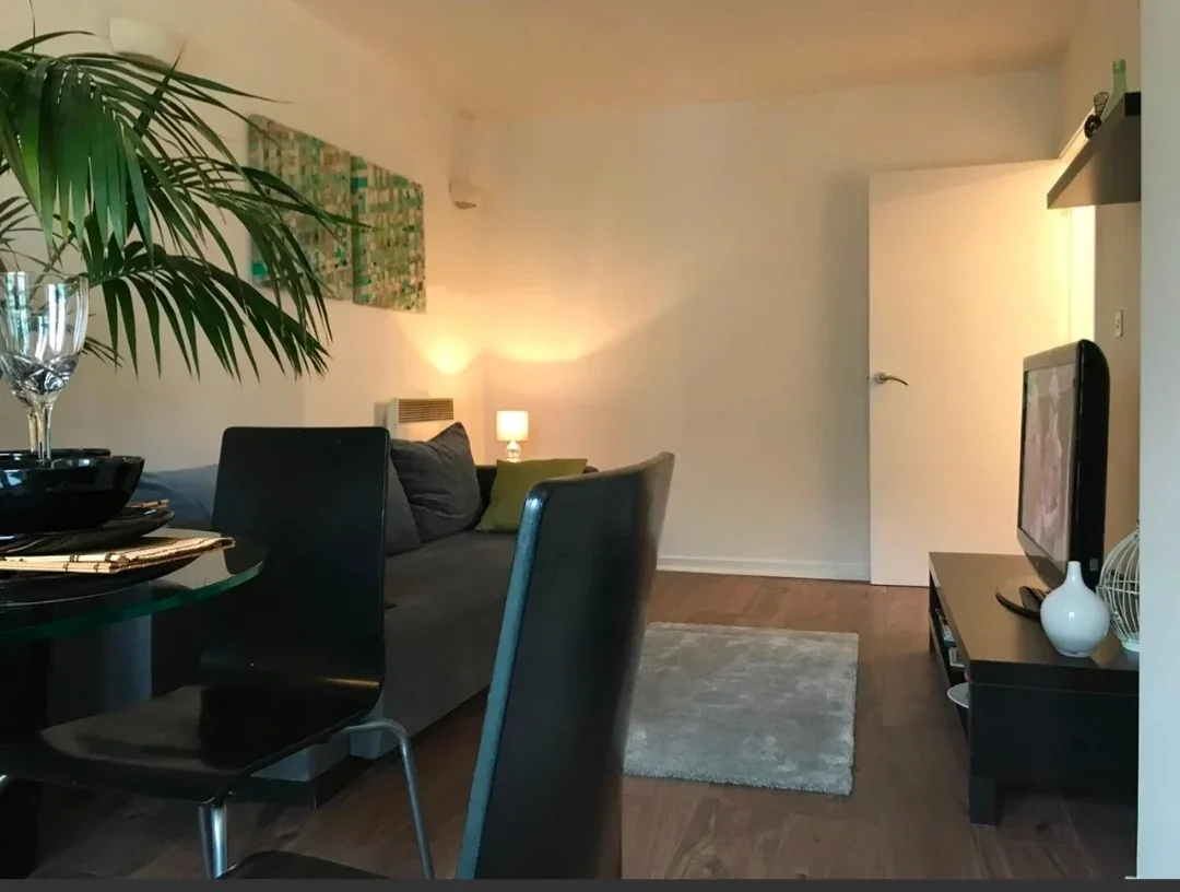 Room Sovereign Heights in Slough