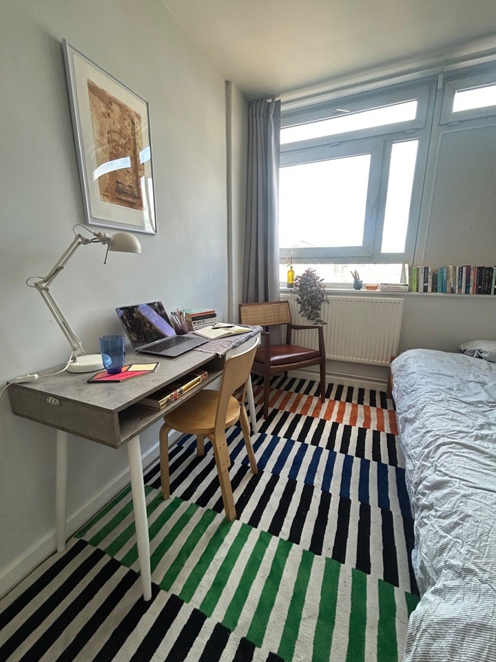 Room Hoxton Street in Greater London