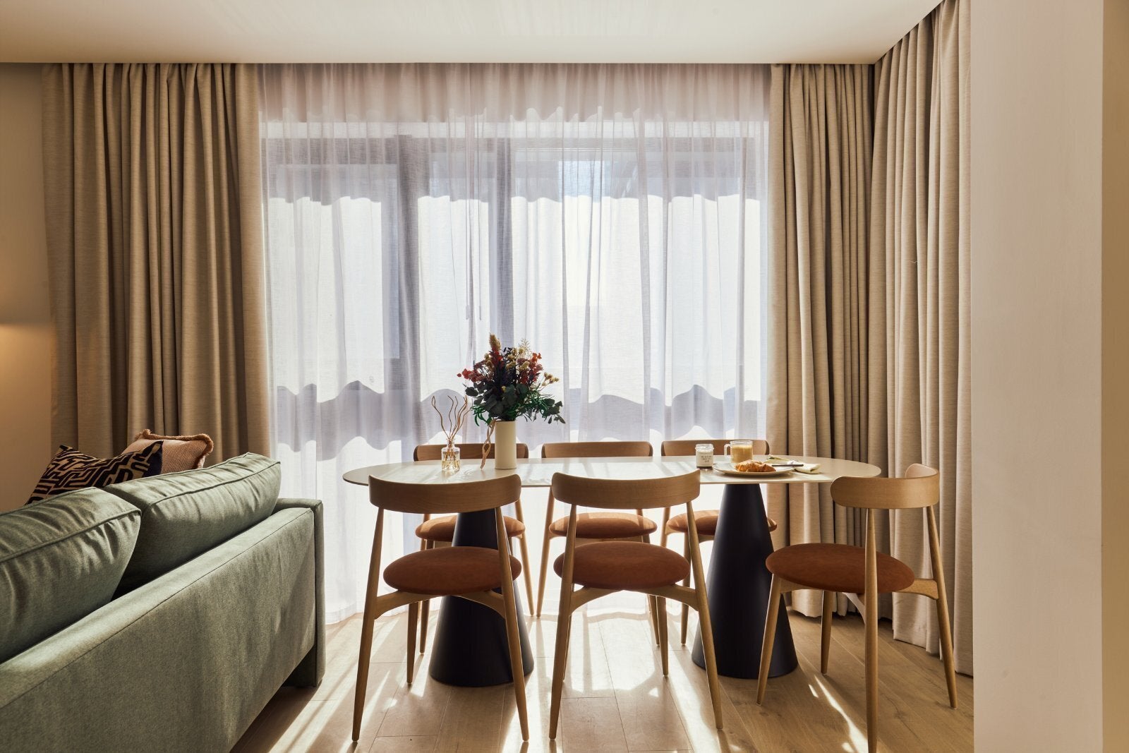 Flat New Drum Street in Greater London