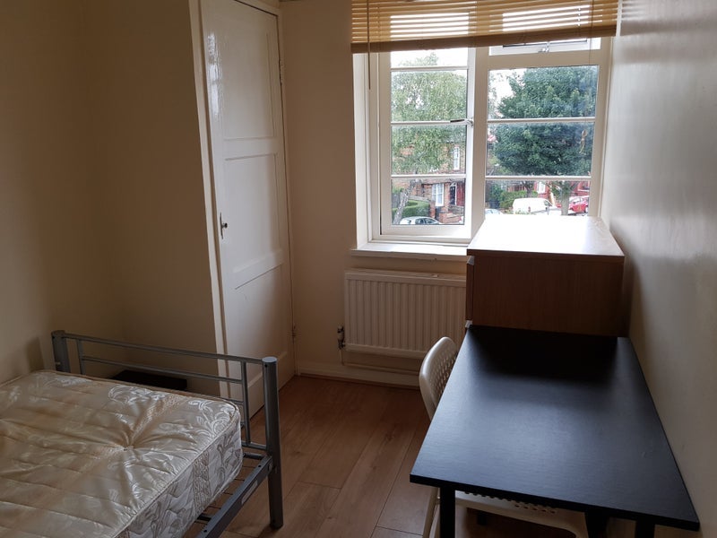 Room Noel Park Road in Greater London