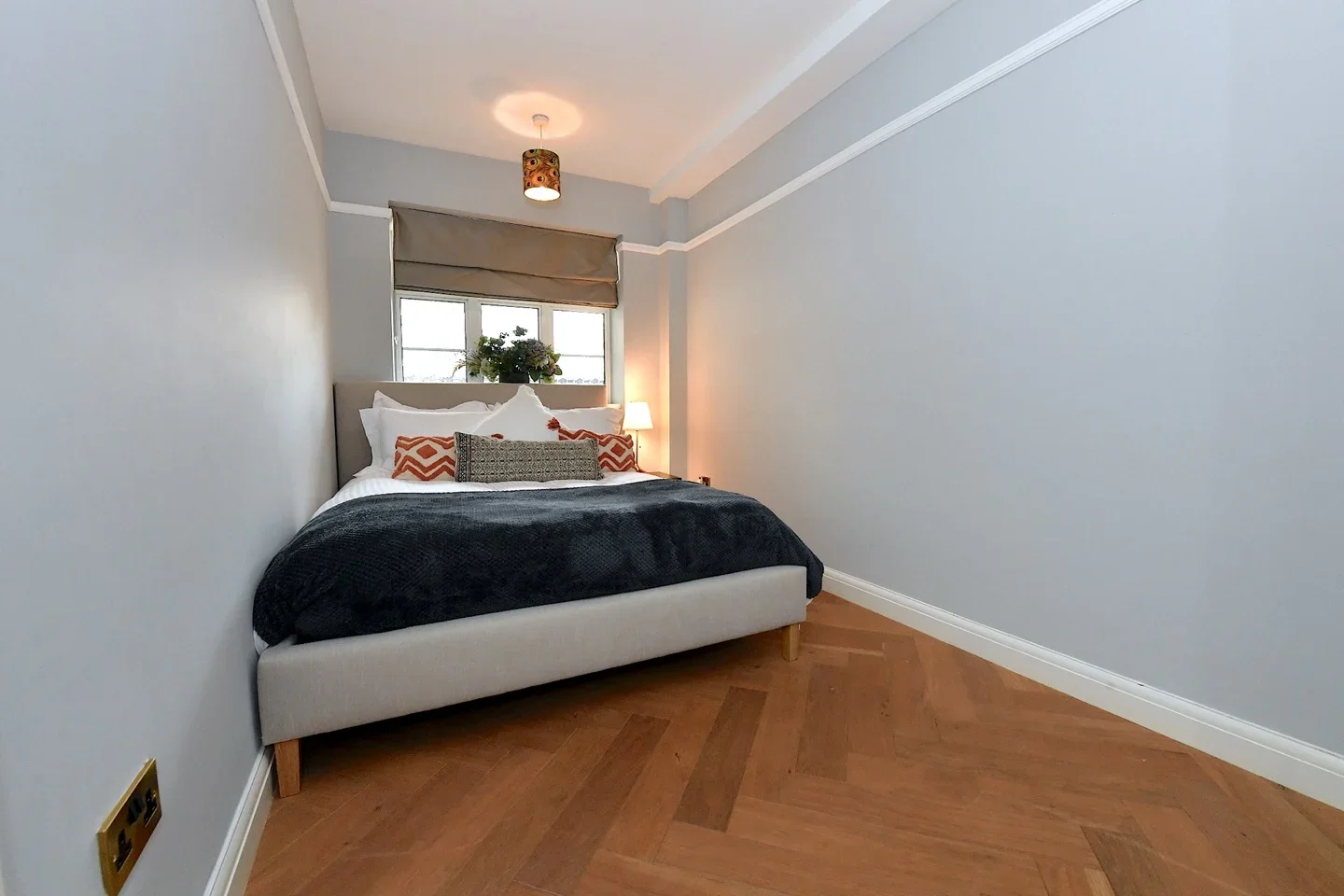 Flat Rich Lane in Greater London