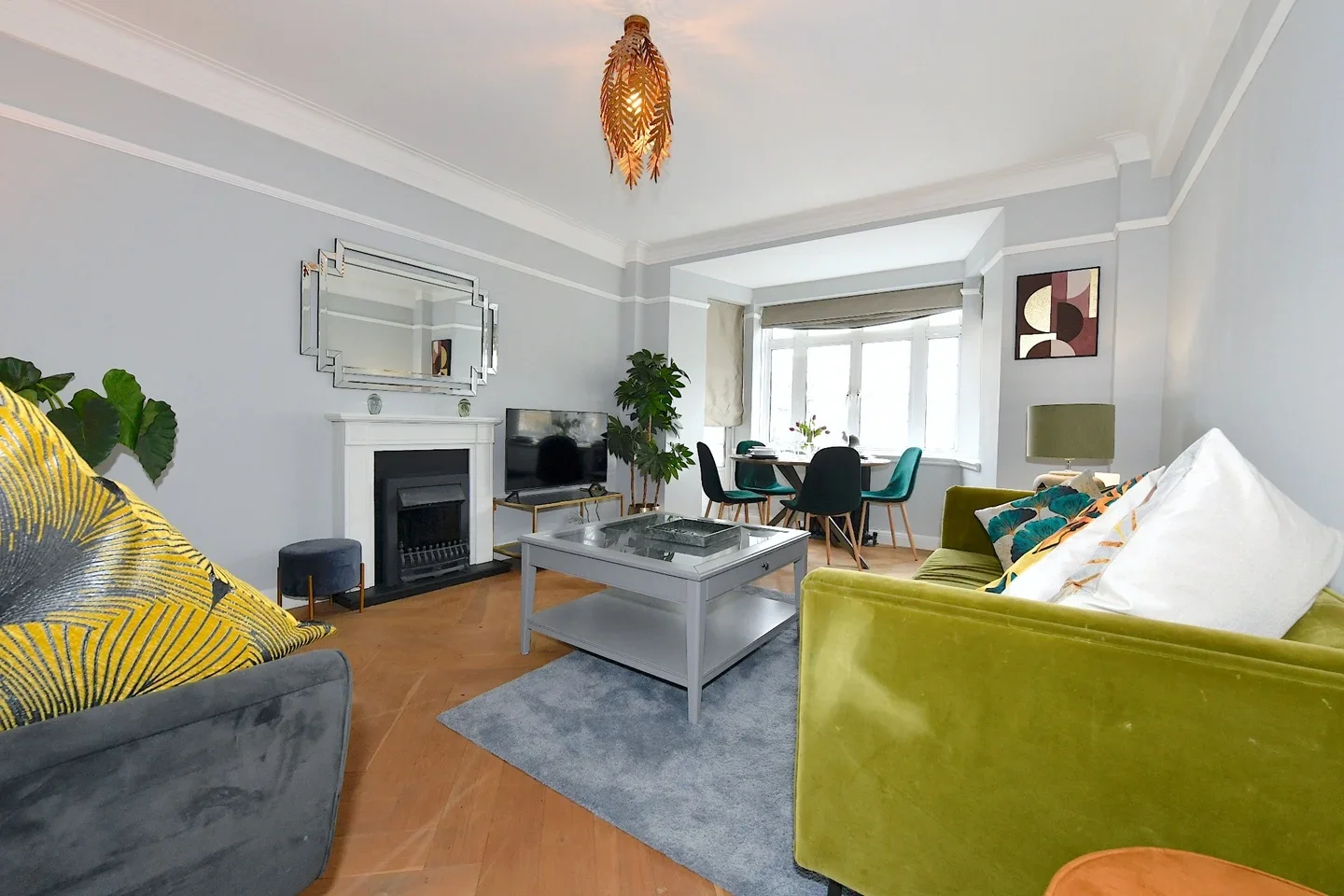 Flat Rich Lane in Greater London