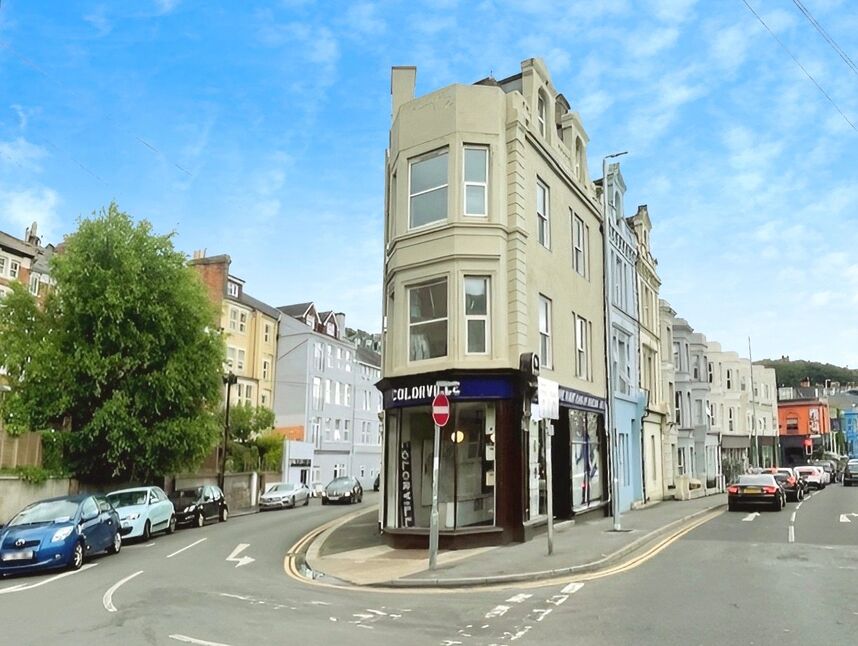 Flat Stonefield Road in St Leonards
