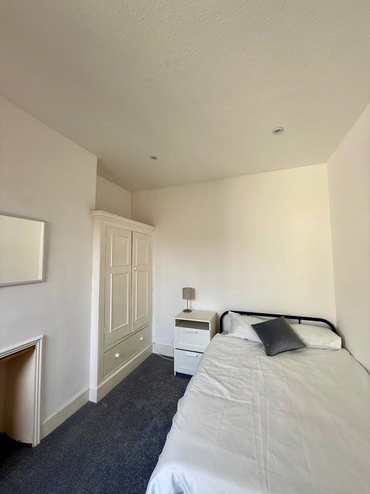 Room Stimpson Avenue in Northampton